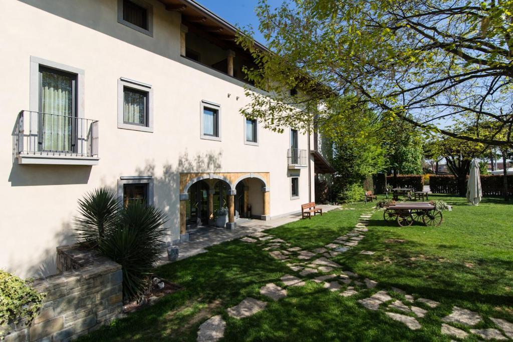 Albergo Da Nando Mortegliano ภายนอก รูปภาพ